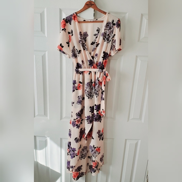 Candie's Pants - 🎉HP🎉Candie's Pink Floral Print Maxi Romper